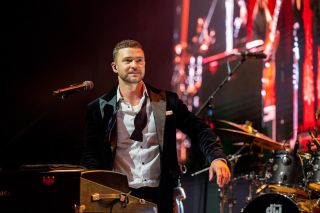 Some photos of JT on this gloomy day to cheer us up!  Amazing performance at the #chlagala2022 for the lovely @keatselliott @justintimberlake #eventphotography #losangeleseventphotographer #chla #lifestylephotography #lifestylephotographer #losangeleslifestylephotographer #losangeleslifestylephotography #portraitphotography #portraitphotographer #losangelesportraitphotography #losangelesportraitphotographer #music #musicianportraits #lifeofaphotographer #perksofthejob #charityeventphotographer #charityevent #justintimberlake